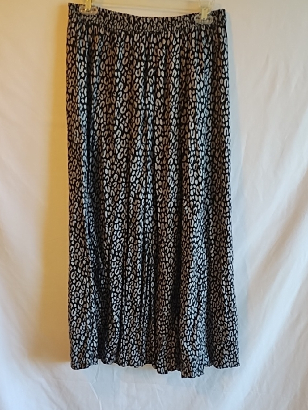 Cathy Daniels Black and White Leopard Print Maxi Skirt